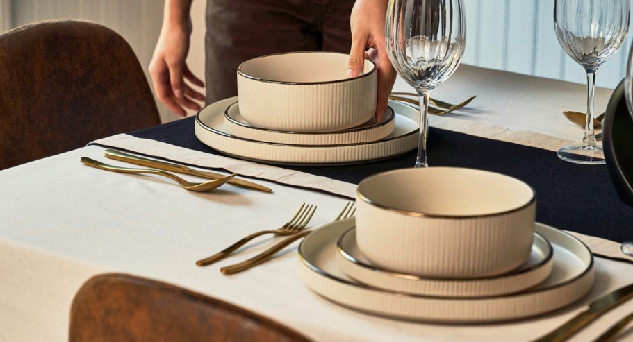 Thyme & Table 12-Piece Stoneware Dinnerware Set Just $24.98 on Walmart.com (Reg. $50)