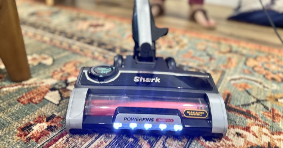Shark Ultralight Powerfins Vacuum