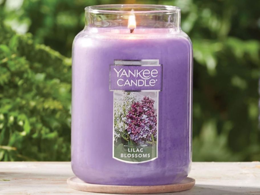A Yankee Candle Lilac Blossoms Large Jar Candle