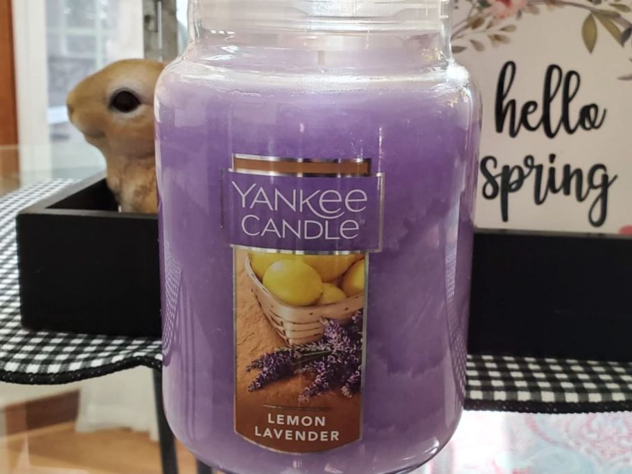 A Lemon lavendar Large Jar Yankee Candle