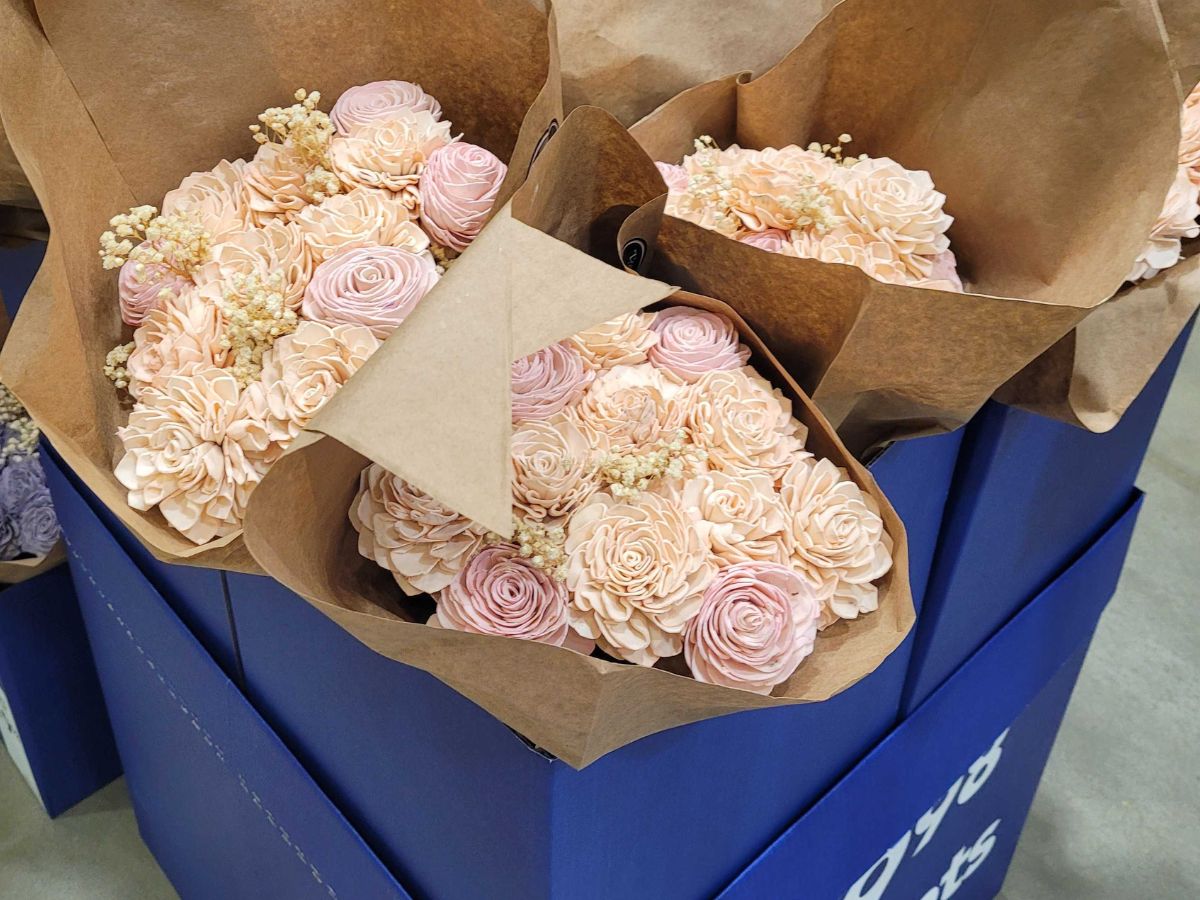 Lowe’s Paper Flower Bouquets Only $19.98 – Available to Order Online Now (May Sell Out!)