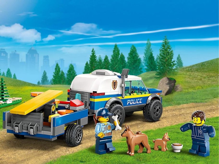 LEGO City Mobile Police Dog Training Set w/ Toy Car set 