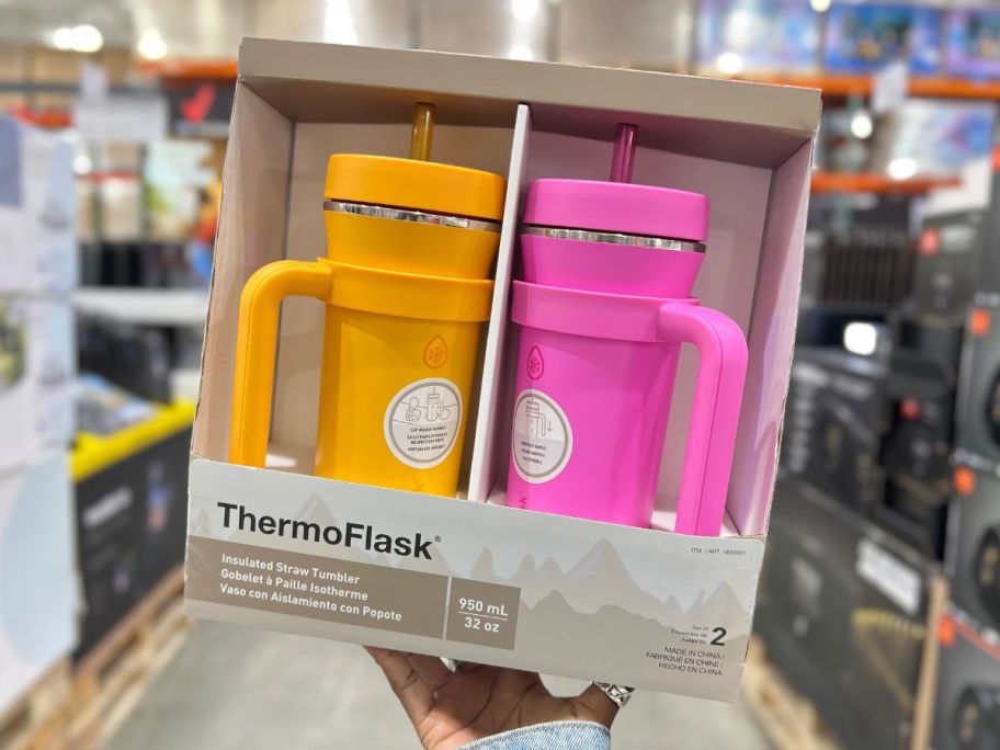 ThermoFlask 32oz Insulated Standard Straw Tumbler w/ Handles 2-Pack being held by hand in store