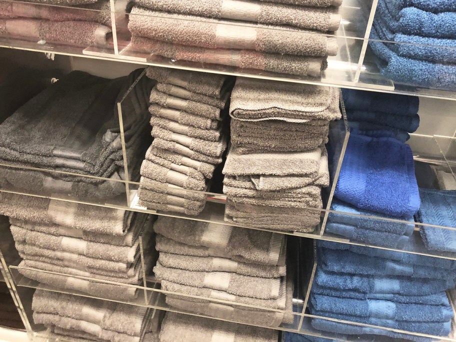 Kohls-Big-One-Hand-Towels-Washcloths أفضل 10 عناصر كبيرة يمكنك شراؤها من Kohl's (الأسعار تبدأ من 1.69 دولار ويتم شحنها جميعًا مجانًا!)