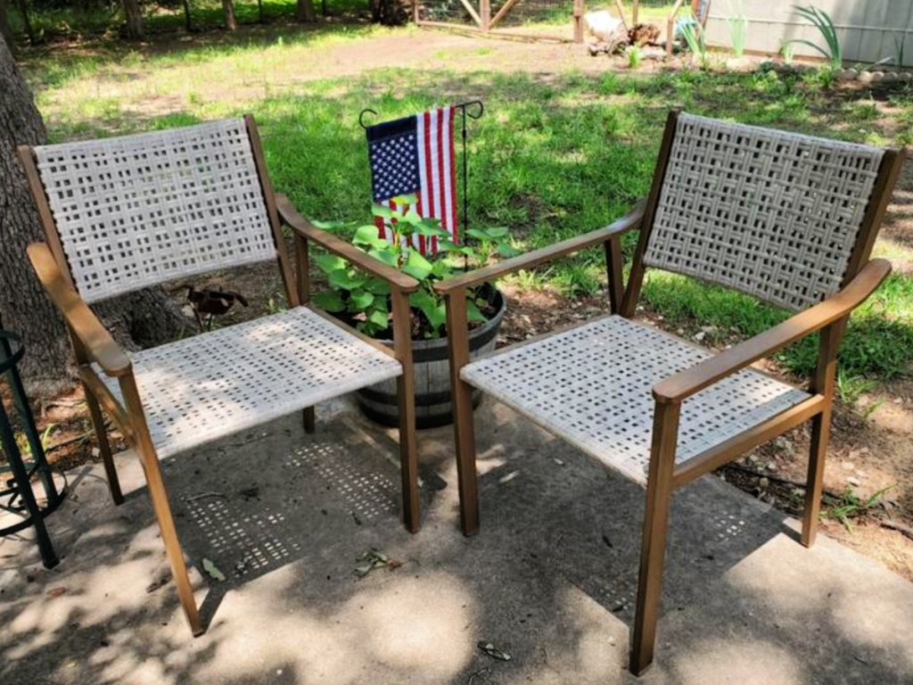 Patio-Chairs كراسي تناول الطعام في الهواء الطلق من Hampton Bay مكونة من 6 عبوات تم تسليمها بسعر 253 دولارًا فقط (723 دولارًا أمريكيًا) - 42 دولارًا فقط لكل منها!