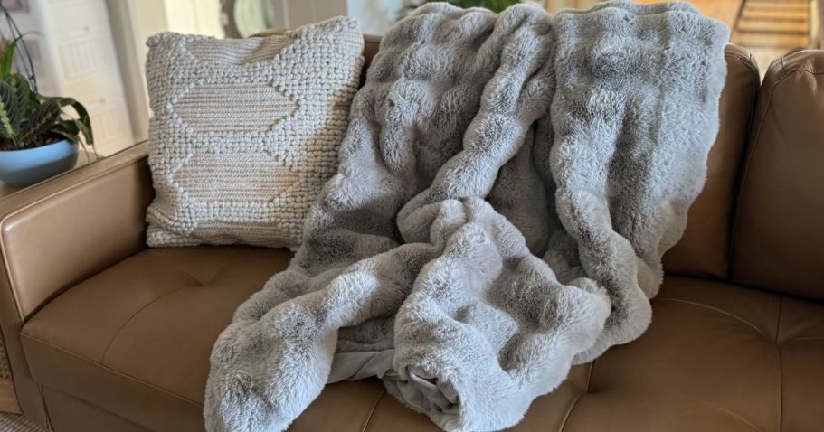 Quince Faux Fur Throw Blankets JUST $89.90 Shipped (Reg. $169) – Half the Price of Pottery Barn!