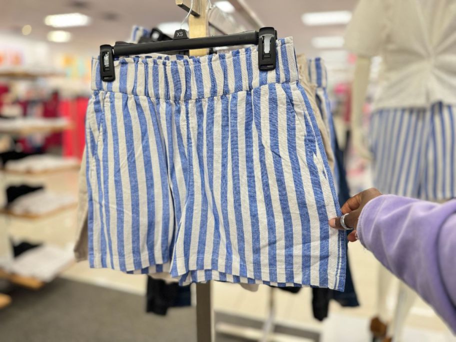 Sonoma Goods For Life Women's Femme Linen-Blend Shorts on a rack
