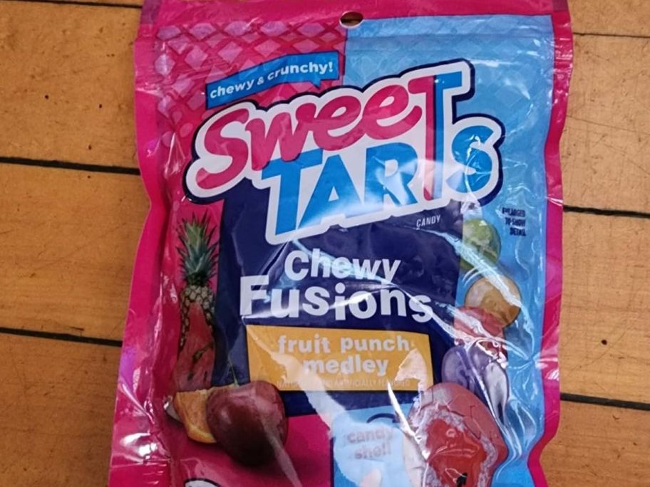 SweeTARTS Chewy Fusions Candy Fruit Punch Medley 9oz Bag