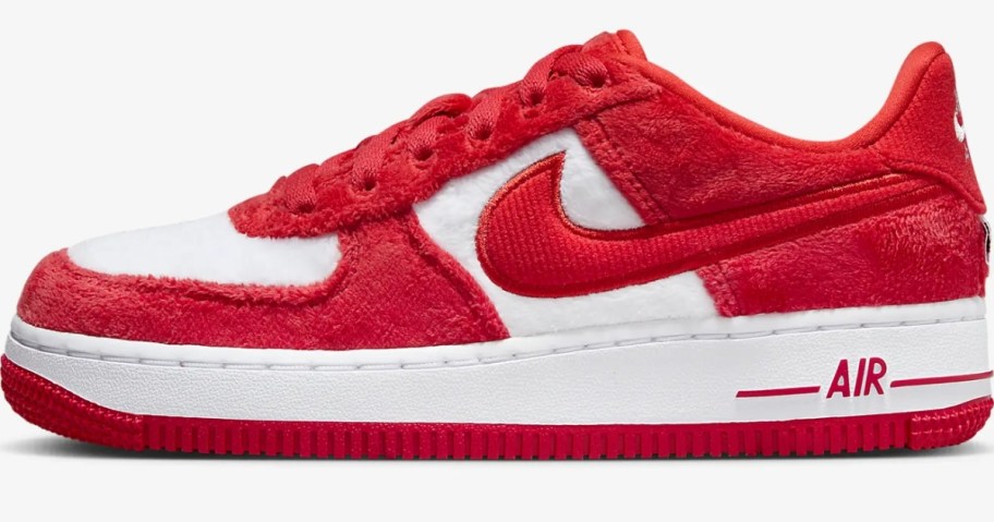 red and white kid's Nike Air Force 1 shoe