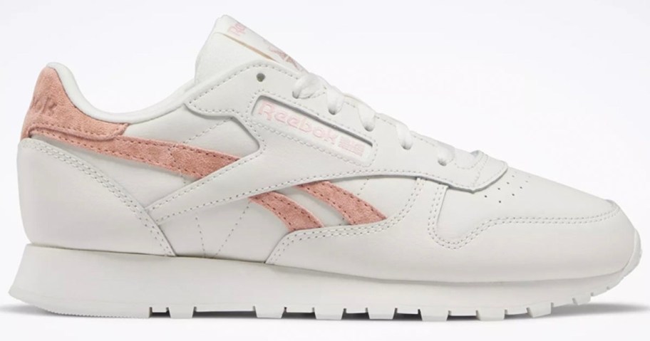 reebok-classic-leather-shoes-2 خصم يصل إلى 60% على أحذية ريبوك الجلدية الكلاسيكية + شحن مجاني |  أنماط تبدأ من 34.97 دولارًا أمريكيًا تم شحنها!