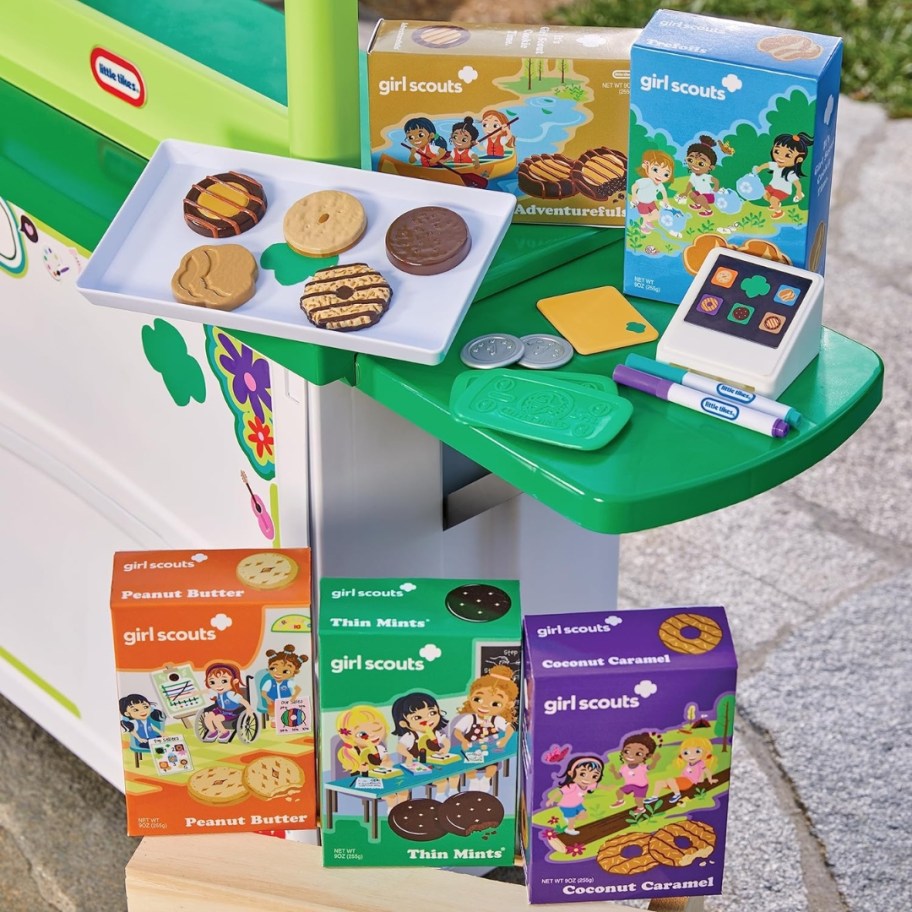 Girl Scout cookie toys and accessories that come with the Little Tikes Girl Scout Cookie Booth