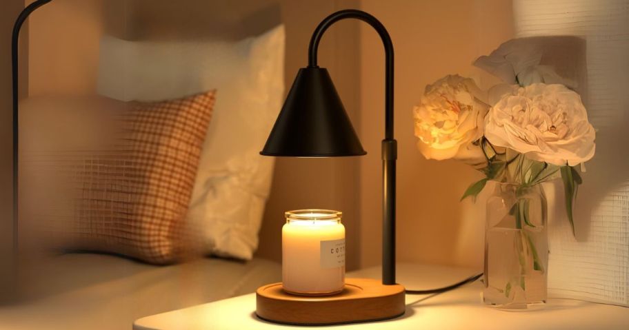 Candle Warmer Lamp w/ Timer on night stand