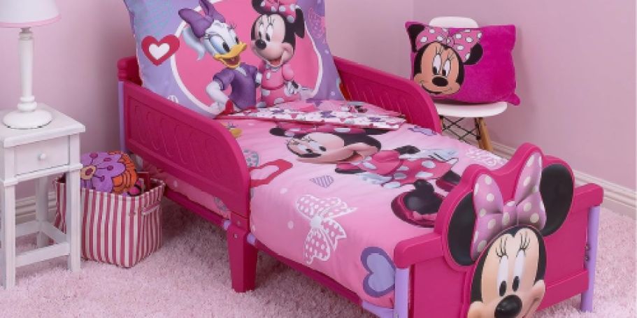 Disney Minnie Mouse 4-Piece Toddler Bedding Set Just $24.95 on Amazon (Reg. $50)