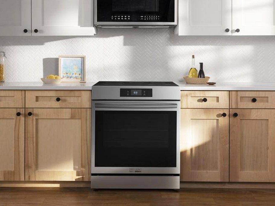 Frigidaire range and oven in kitchen