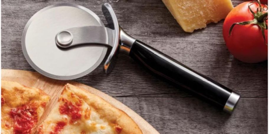 KitchenAid Classic Pizza Wheel Only $5.99 on Amazon (Regularly $15) | AWESOME Reviews!