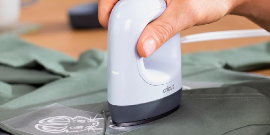 Cricut Easy Press Mini Only $29 on Amazon (Reg. $39)
