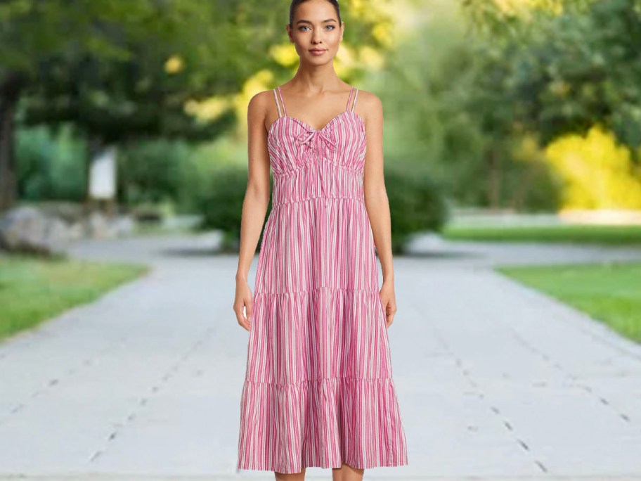 woman wearing white and pink dress in park