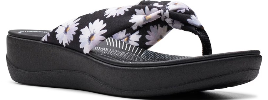 black and white daisy print platform flip flop