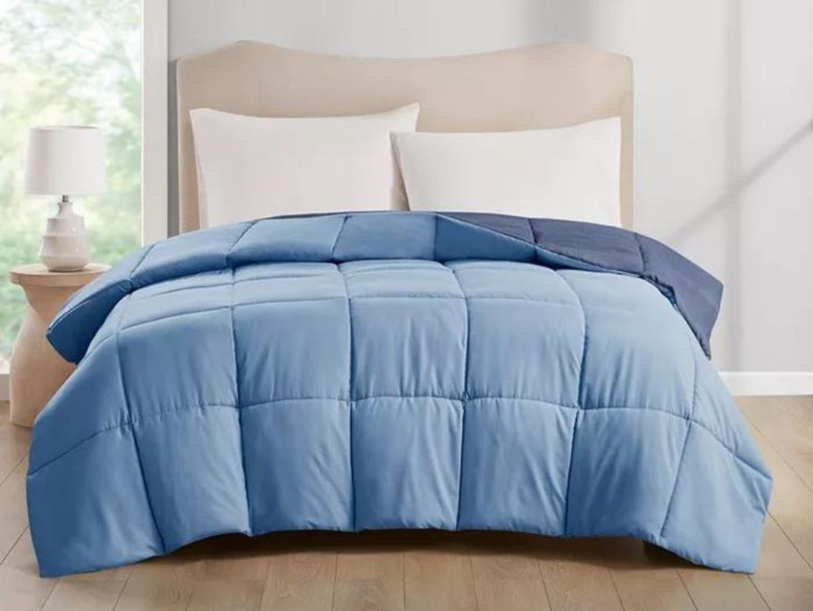 ANY Size Comforters from $17.99 on Macy’s.com (Regularly $50) | Perfect for Dorm Life!