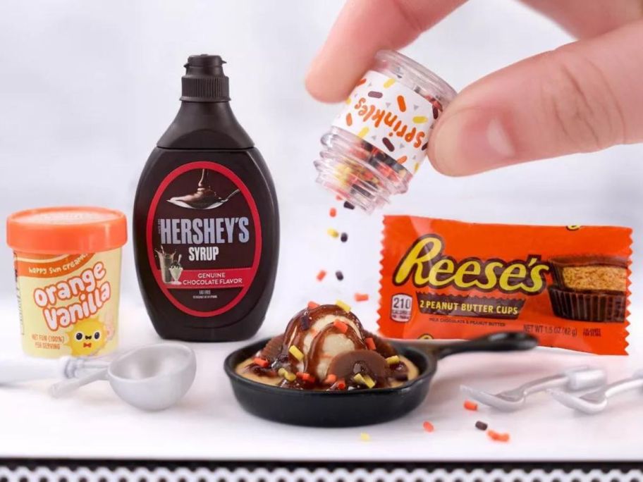 MGA's Miniverse Make It Mini Hershey's Multipack pieces on table