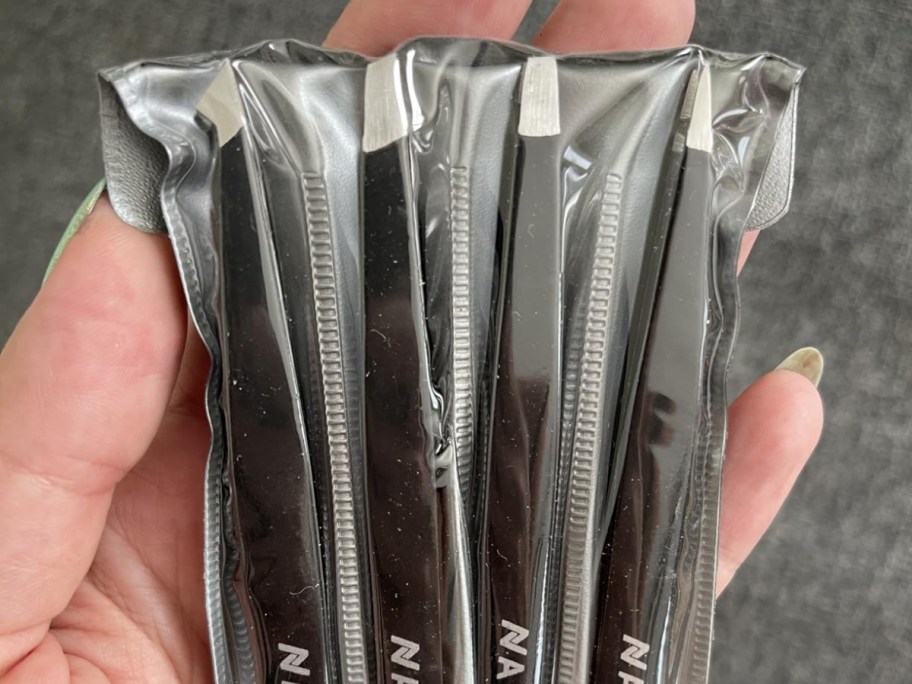 narz tweezers 4-pack in packaging