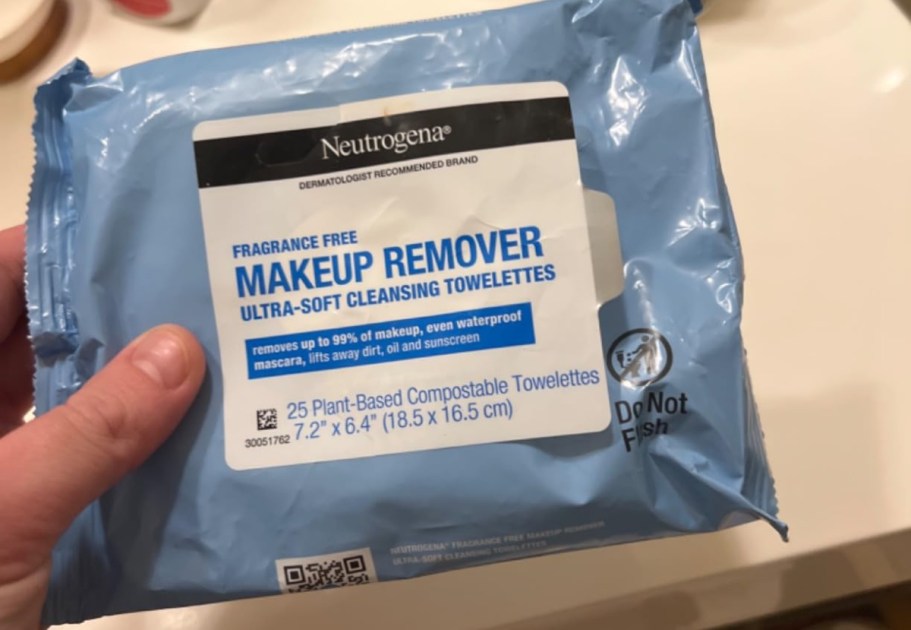 Neutrogena Makeup Remover Wipes 25-Count Twin Pack from $6.85 Shipped on Amazon