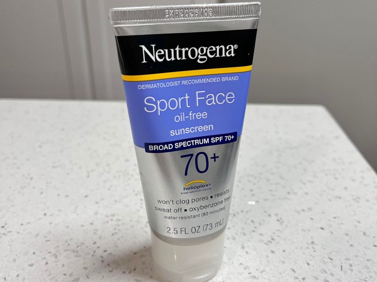 Neutrogena Sport Face Sunscreen Spray JUST $6 Shipped on Amazon (Reg. $15) + More