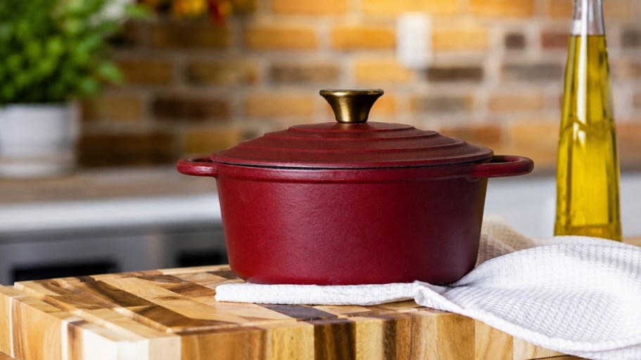 3-Quart Cast Iron Dutch Oven Only $24.99 on Macys.com