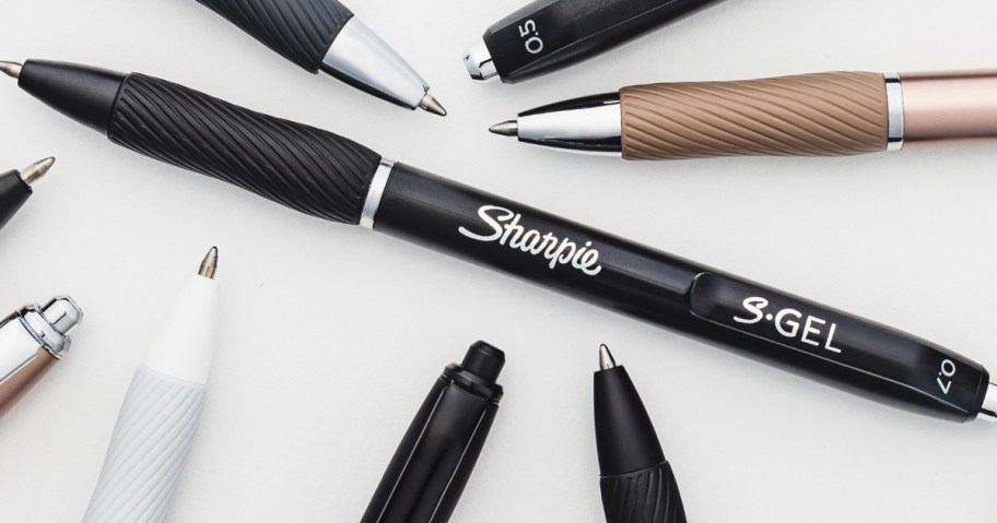 Sharpie S-Gel Pen surrounded by other pens