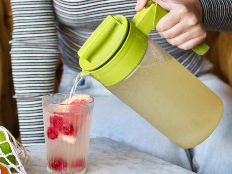 Takeya 2-Quart Pitcher Just $9.59 on Amazon (Regularly $20) – Lowest Price Ever!