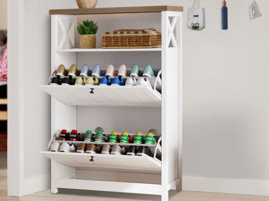 White shoe cabinet