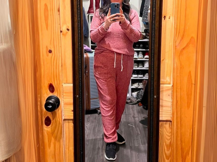 woman wearing Wiholl Two-Piece Long-Sleeve Lounge Set and taking selfie in the mirror