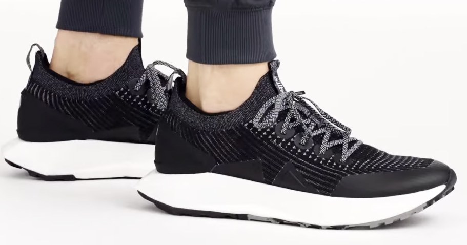 allbirds Running Shoes Only $95 Shipped (Regularly $160) | *RARE Discount*