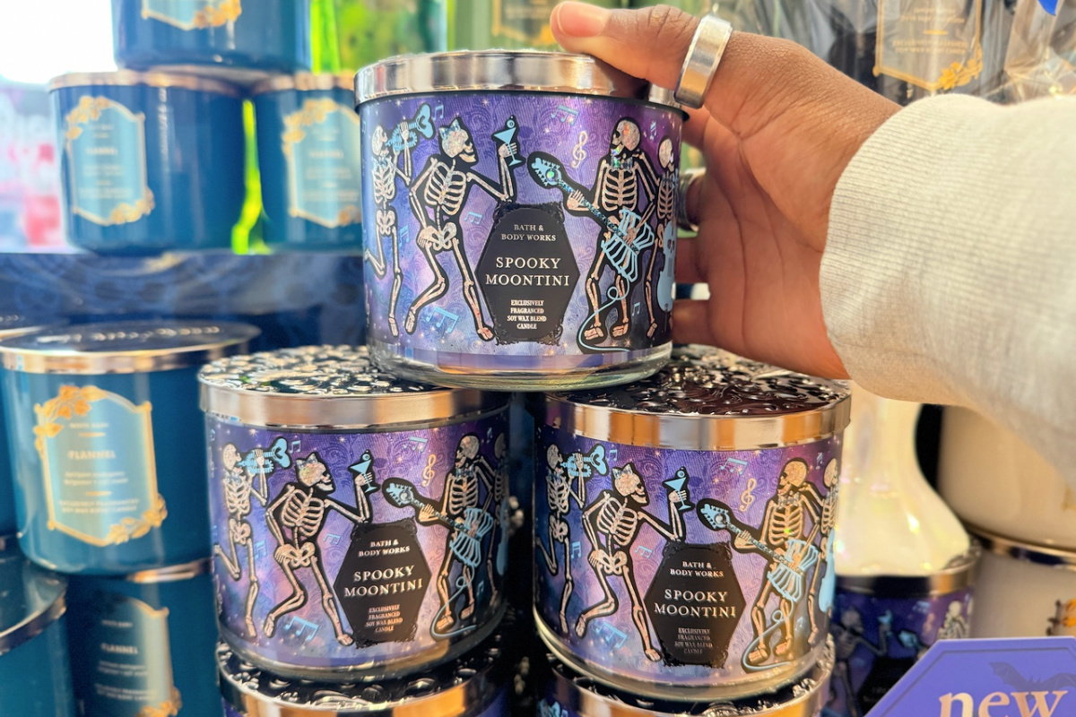 Bath & Body Works 3-Wick Candles Just $12.95 (Reg. $30) – Today ONLY