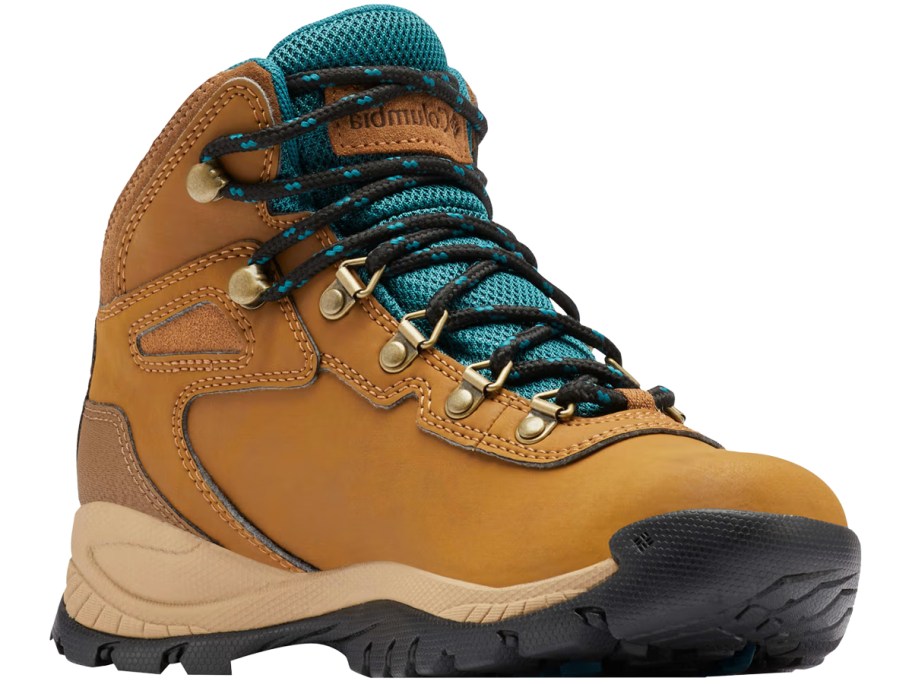 tan and teal columbia boots 