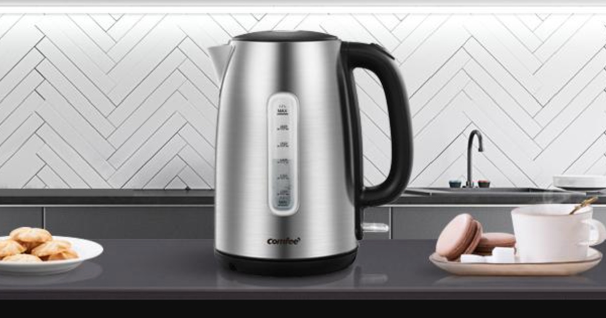 Stainless Steel Electric Kettle Only $19.49 on Amazon (Over 10K 5-Star Reviews)