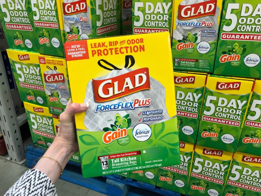 Glad ForceFlex 13-Gallon Kitchen Trash Bags in hand in store