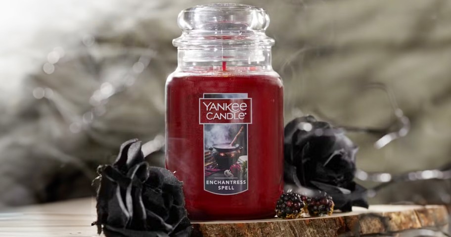 yankee candle enchanted spell candle with black roses 