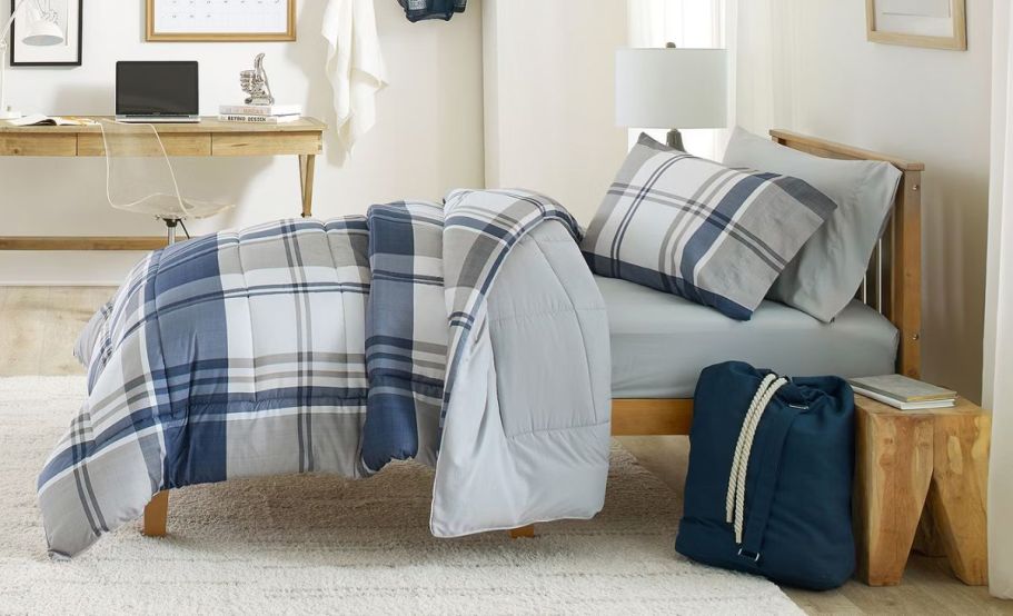 Up to 75% Off JCPenney Dorm Room Essentials | Dorm in a Bag Set from $44.99 (Reg. $160)