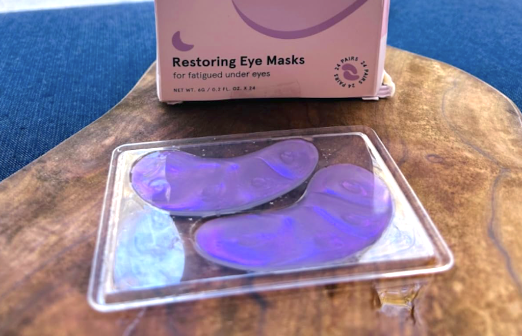 Grace & Stella Retinol Under-Eye Masks 24-Pack Just $9.95 on Amazon | Reduces Bags & Puffiness