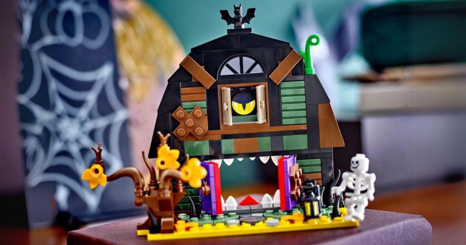 LEGO Halloween Barn