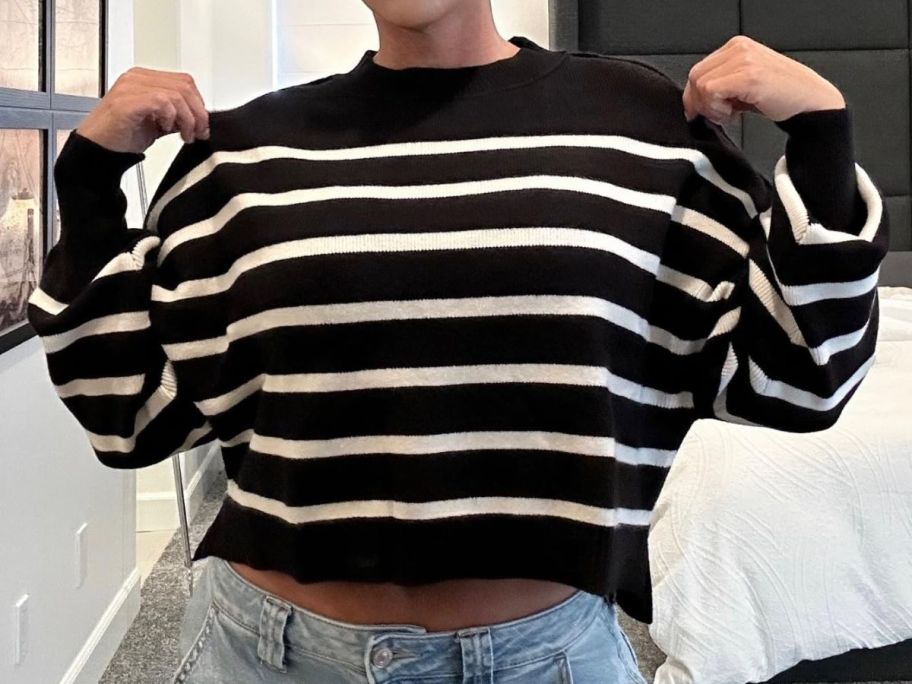 woman wearing Merokeety Women's Long Sleeve Striped Crop Sweater