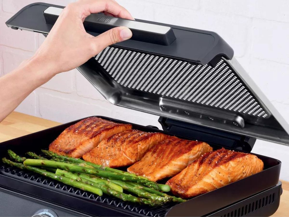 Ninja Smokeless Indoor Grill from $59.99 on HSN.com (Regularly $140)