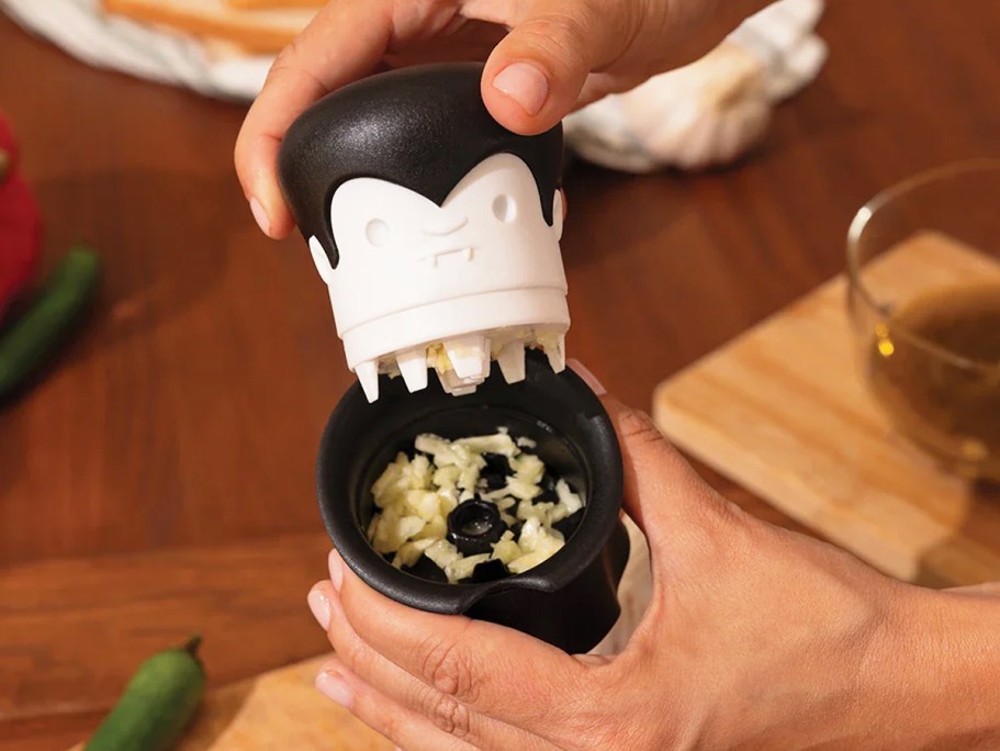 OTOTO Gracula Garlic Crusher Just $13 on Amazon (Regularly $23)