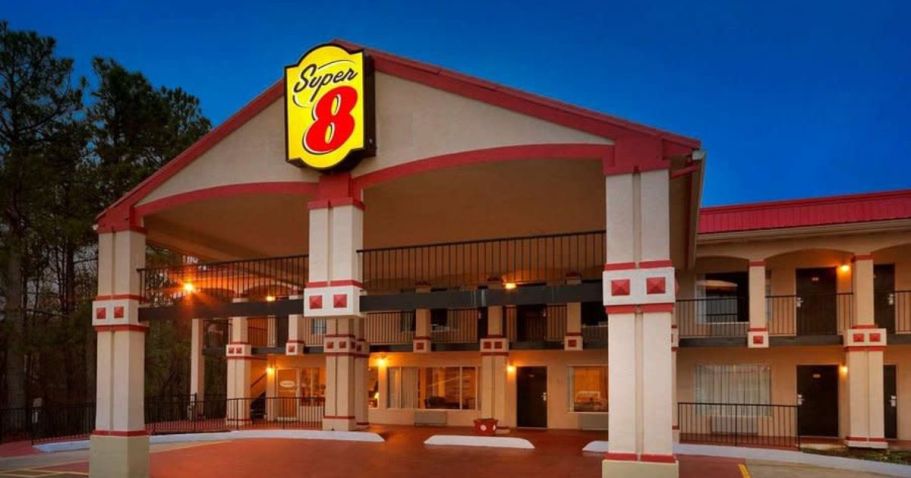 $8.88 Room Rates at Super 8 by Wyndham on August 8th!