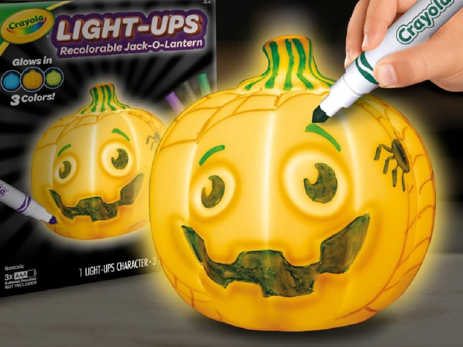 crayola-jac-o-lanter-light-up مصابيح Crayola Halloween المضيئة الجديدة فقط 9.99 دولارًا على أمازون | يمكن للأطفال التلوين مرارًا وتكرارًا