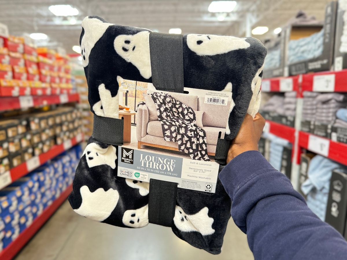 Sam’s Club Halloween Throw Blankets ONLY $9.98 (+ Christmas Throws Available Online!)