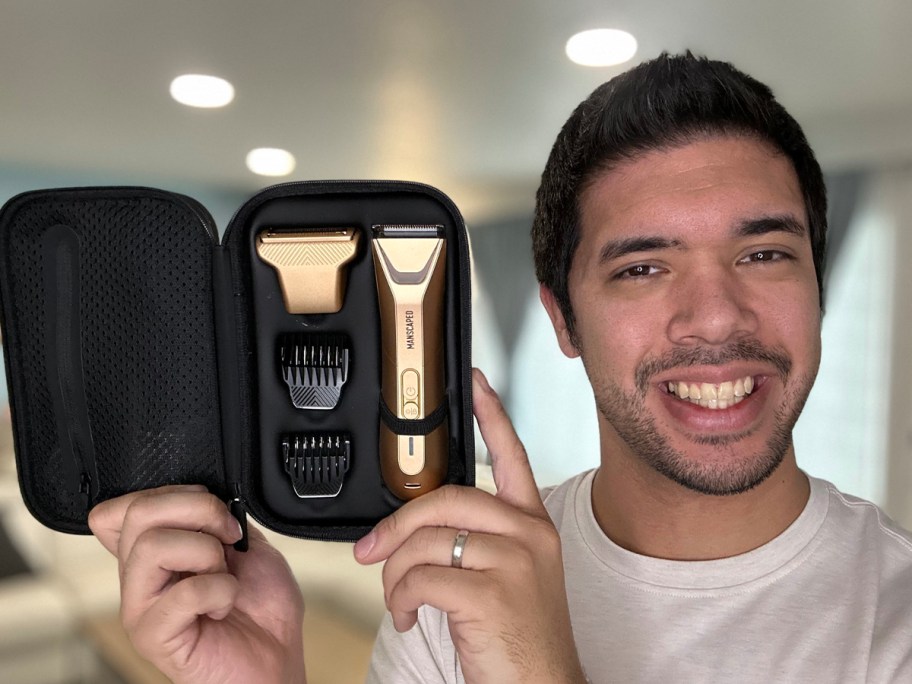 man holding gold manscaped razor pack