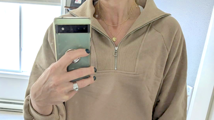 Oversized Half-Zip Sweatshirt Only $13 on Amazon (Perfect for Fall!)