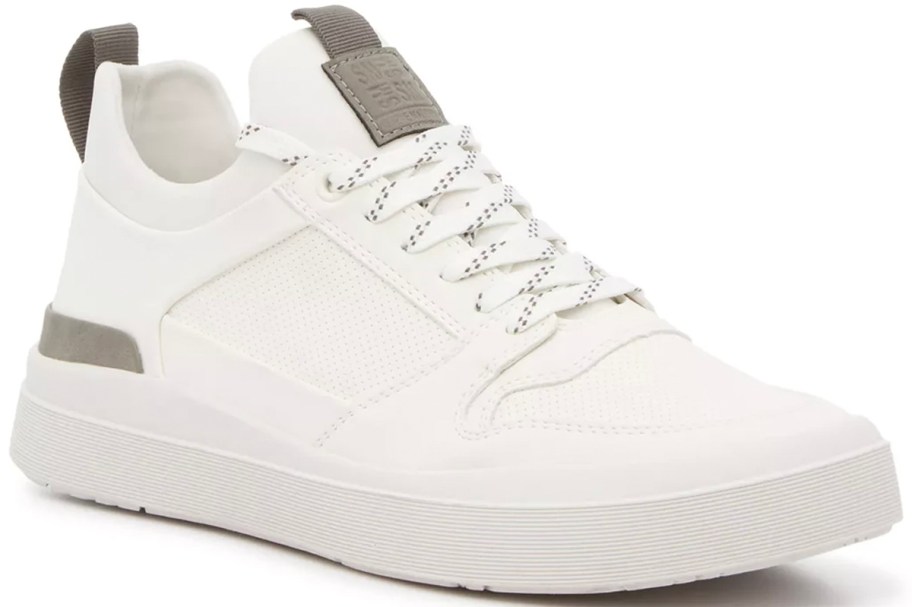 steve madden white shoe 